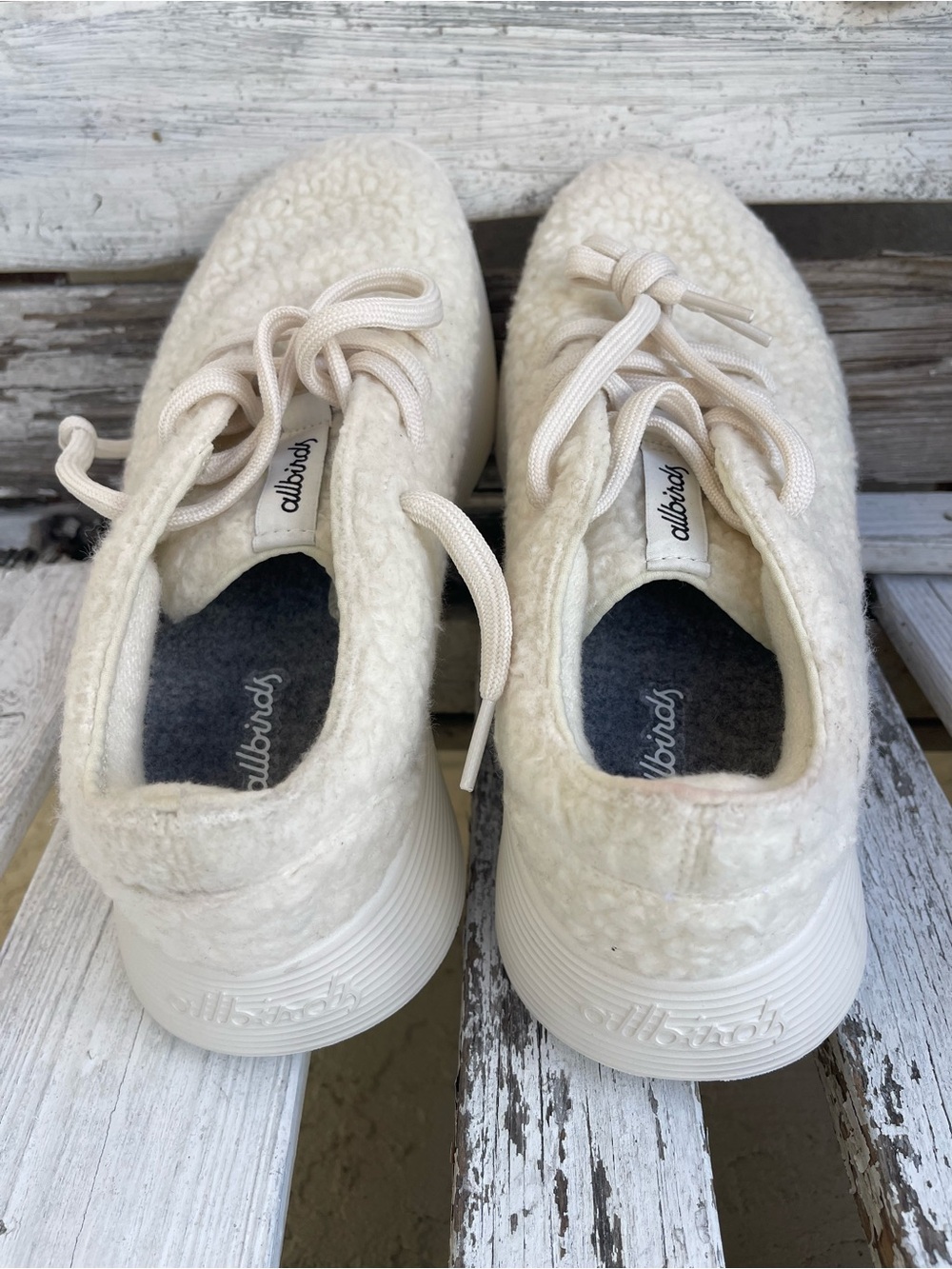 Allbirds Women’s Wool Runner Fluffs Natural White Size 9 - Picture 2 of 8